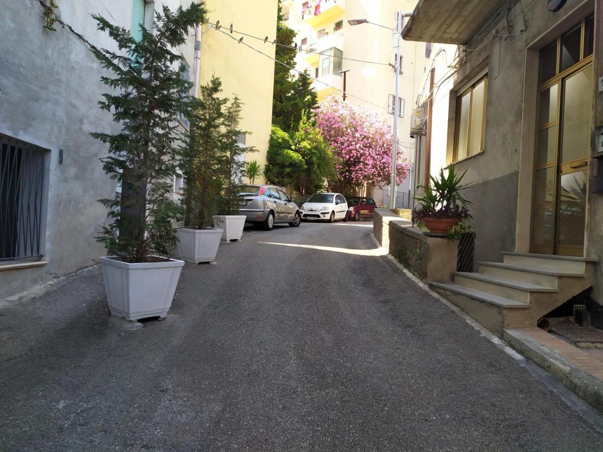 Top Apartment كاتانزارو المظهر الخارجي الصورة